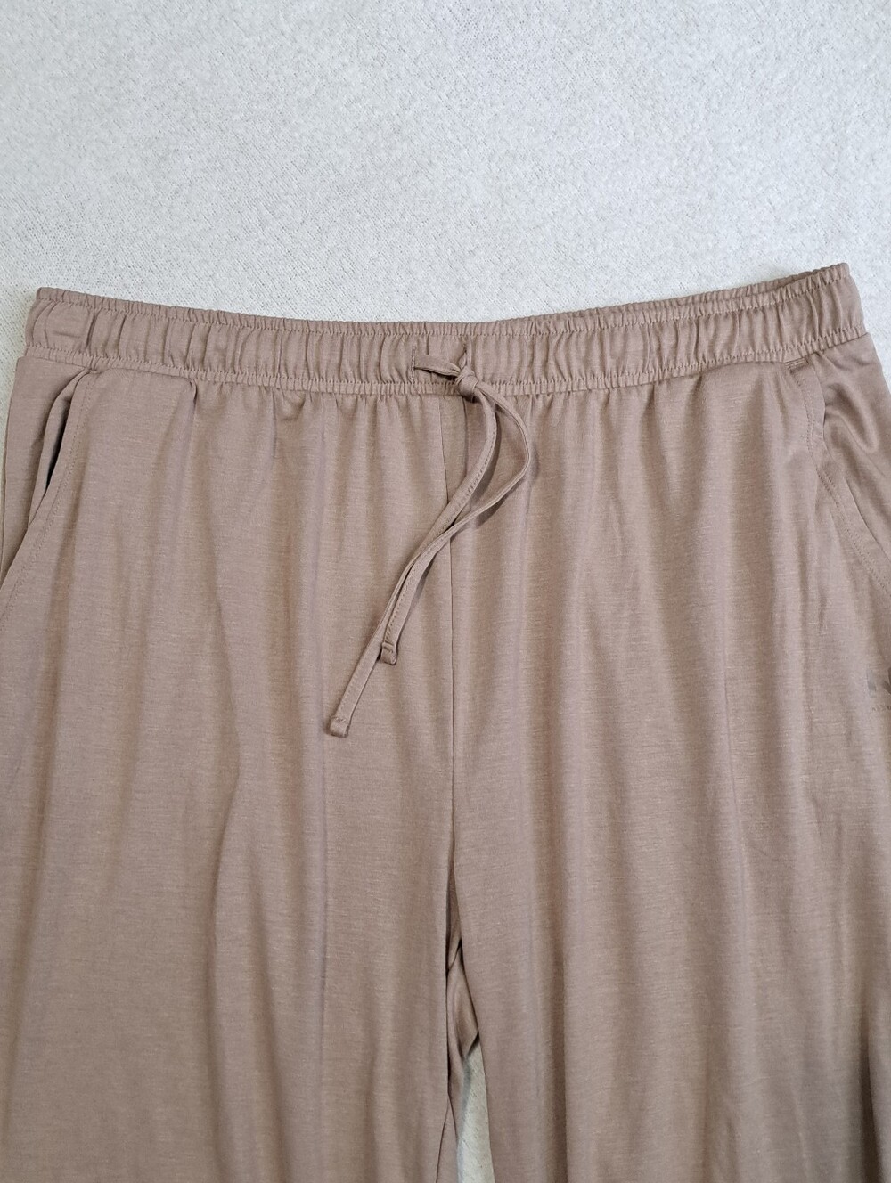 Natori Lounge Pants Size Large Taupe PJ Pants Casual Neutral Relaxed Flowy Light - Picture 6 of 12